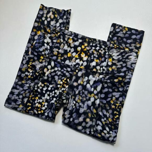 Lululemon Fast and Free Crop II 19" - Picture 2 of 8